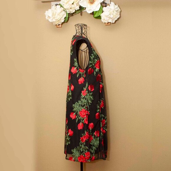 NWT Romeo & Juliet Couture Embroidered Rose Shift Dress size M - Picture 4 of 12